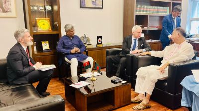 Swiss ambassador discusses investment, cooperation with energy minister