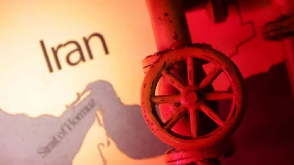 Iran says oil blockade will continue until attacks end, Trump threatens to hit harder