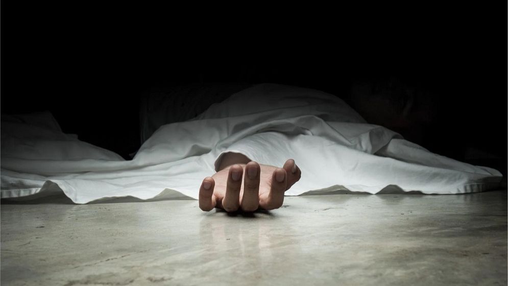 Father, holding child in arms, surrenders to police after murdering wife