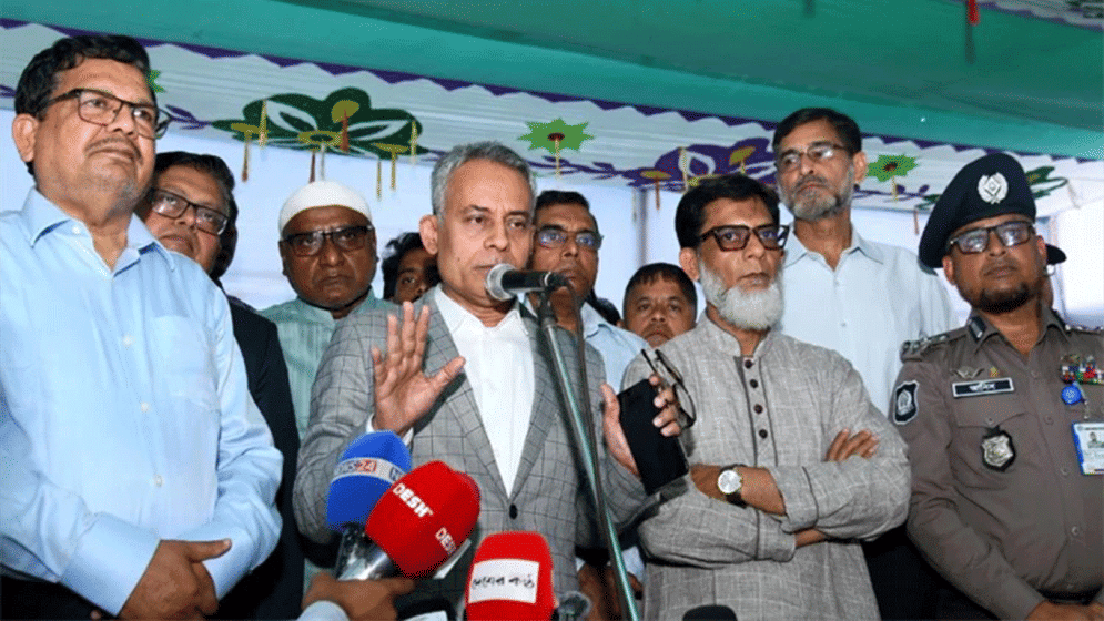 Petrol pumps on highways to stay open 24/7 for seven days before and five days after Eid: Minister