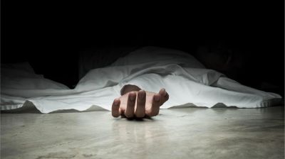 Father, holding child in arms, surrenders to police after murdering wife