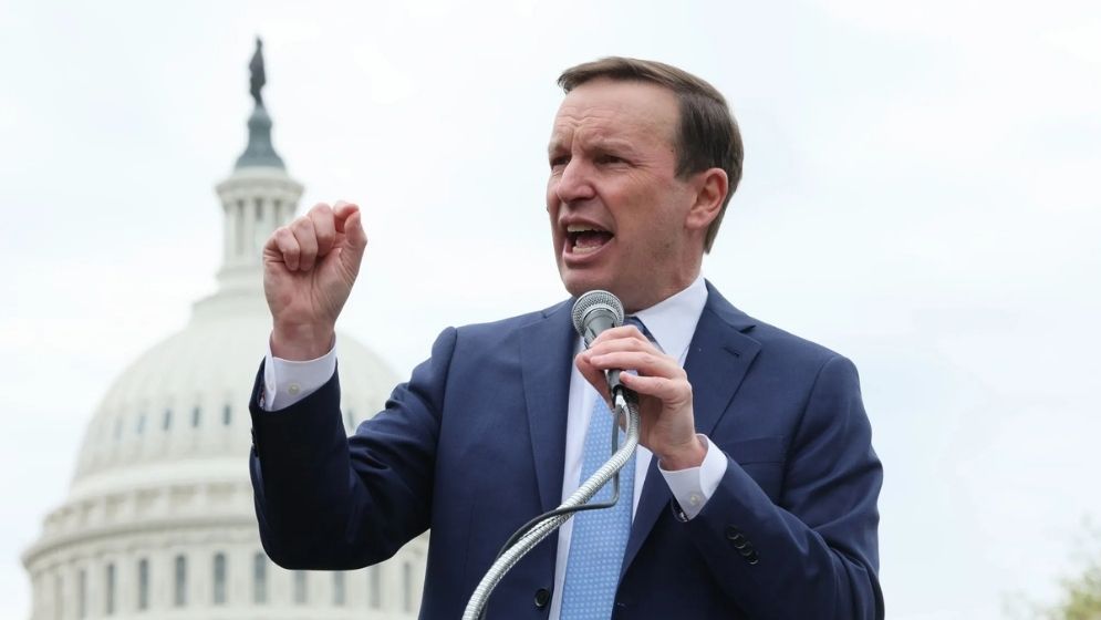 US senator says Trump has ‘lost control’ of war on Iran