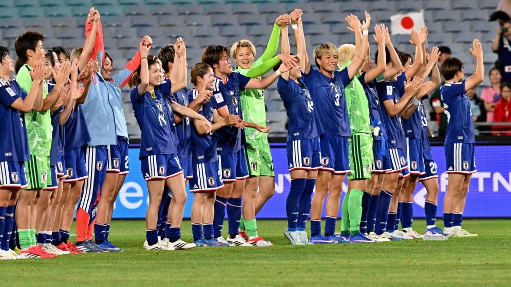 Japan thrash South Korea 4-1 to set up Australia final