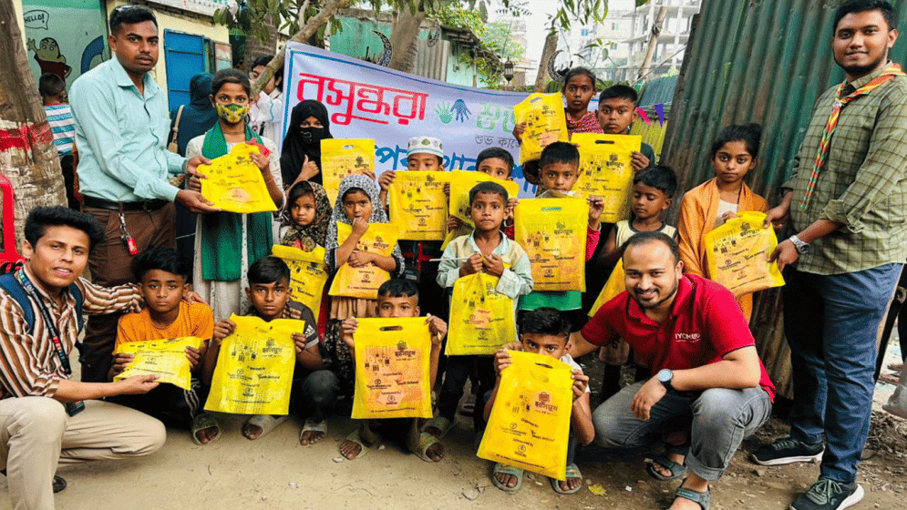 Humanitarian initiative brings smiles for street children
