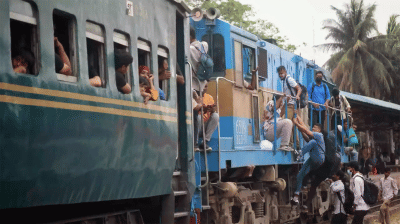 The rush subsides, but Eid journeys continue for some