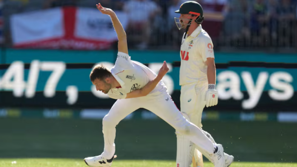 Australia board to keep hands off pitches despite Ashes debacle