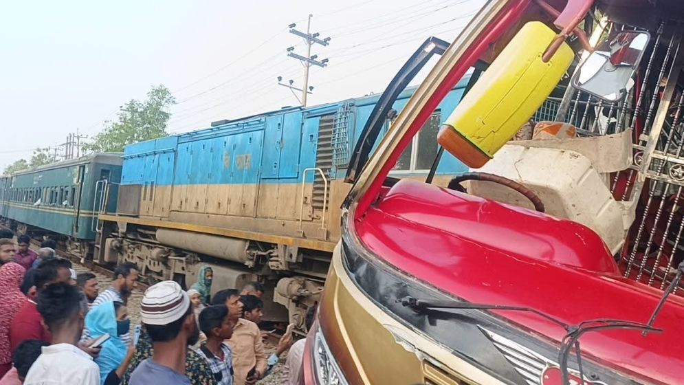 2 railway staff sued over Cumilla bus-train crash