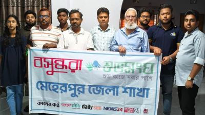 Freedom Fighter relays war memories to youths in Meherpur