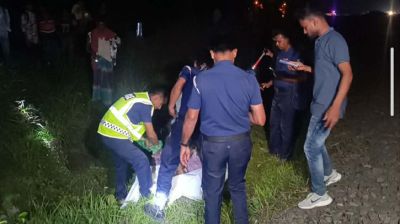 Child among five killed as train runs over people in Tangail