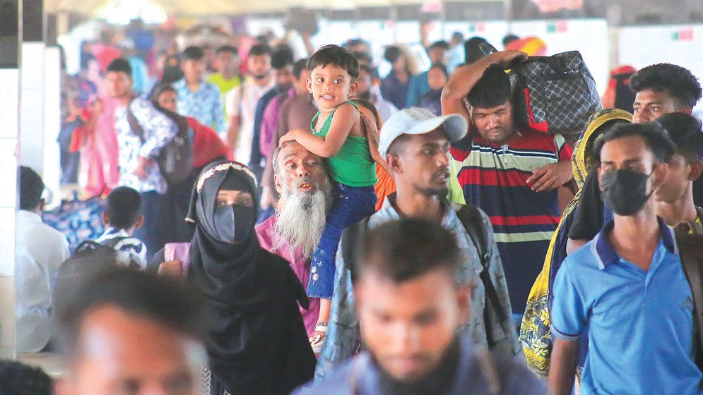 Eid holiday over as holidaymakers flock transport hubs