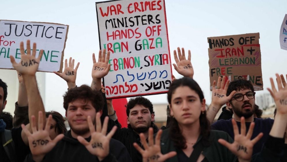 Israelis call for ending Iran war