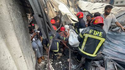 5 die after gas lighter factory catches fire in Keraniganj