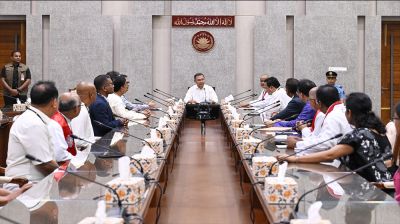 Protestant Church leaders exchange greetings with PM on Easter Sunday