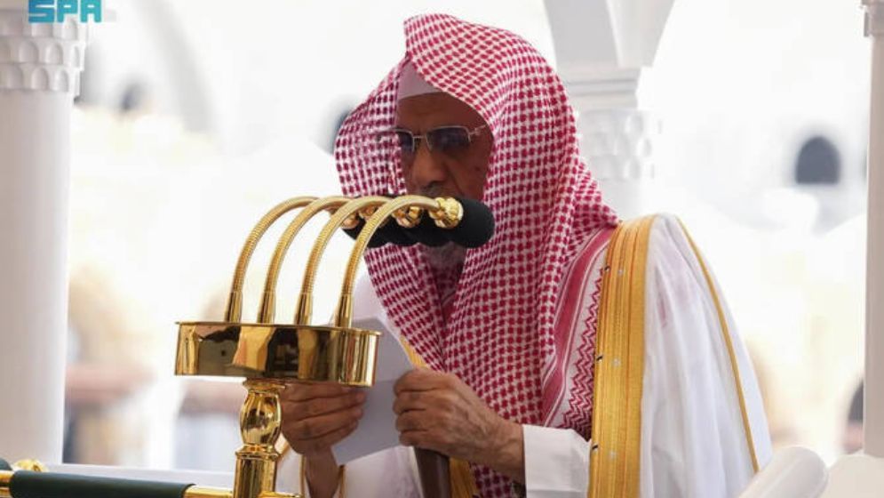 Makkah Grand Mosque imam warns against spreading rumors online