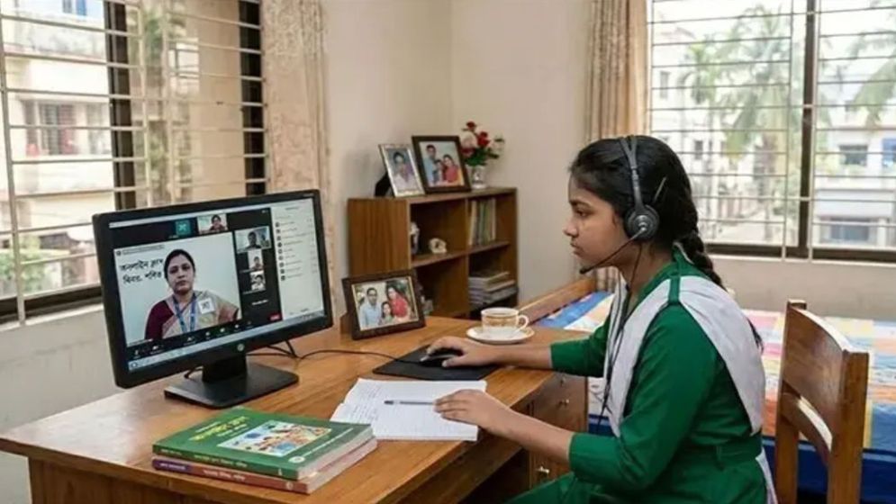 Pilot online classes begin in Dhaka