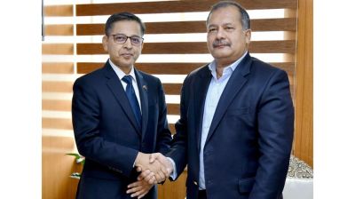 Indian High Commissioner calls on Information Minister Swapon