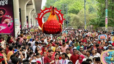 Festive crowd joins colorful Pahela Baishakh procession at DU