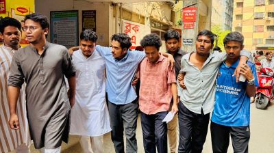 Two journalists assaulted while covering student clash at Kabi Nazrul college