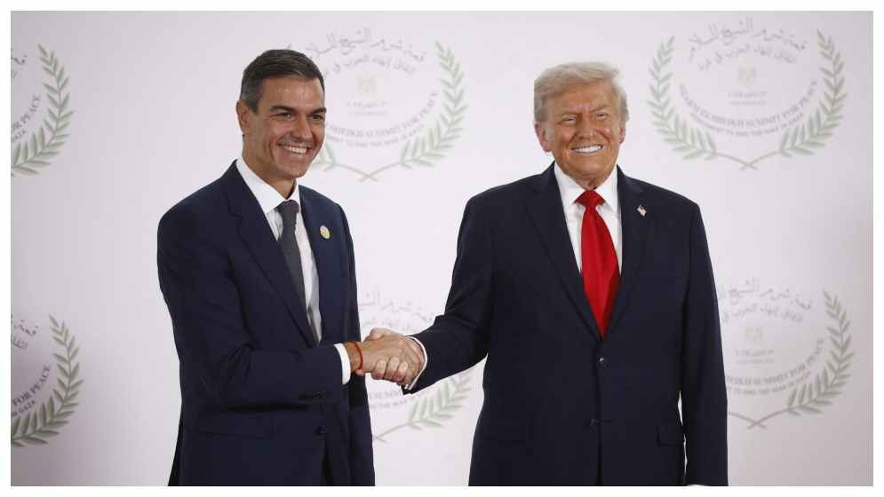Trump turmoil sees Spain's Sanchez emerge as progressive star