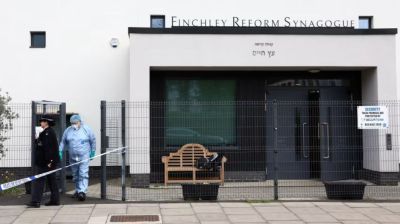 Police arrest two over London synagogue arson attempt
