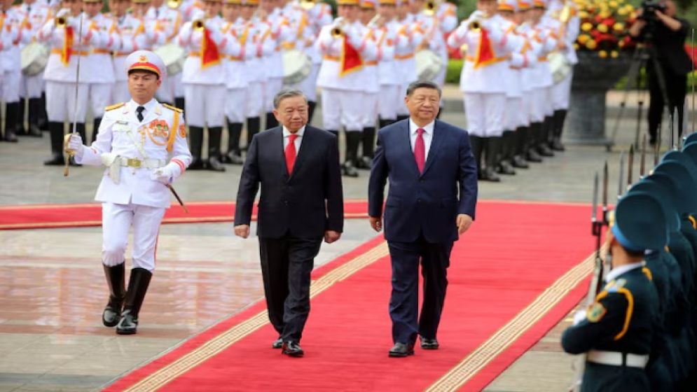 China offers loans, technology for Vietnam railways