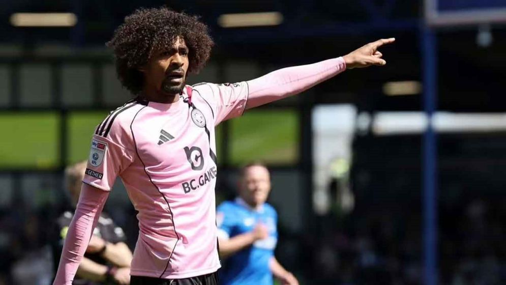 Hamza target of racist abuse, booked after protesting