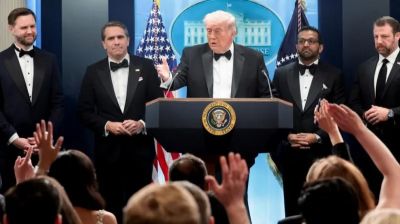 Trump shows resilience during Washington press dinner shooting