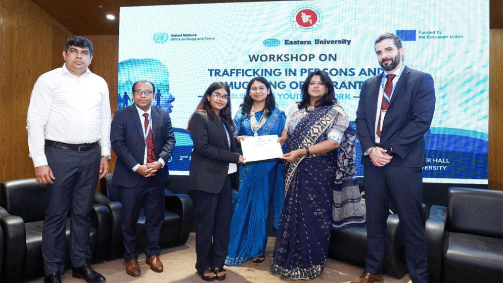 Young students pledge to combat human trafficking, migrant smuggling
