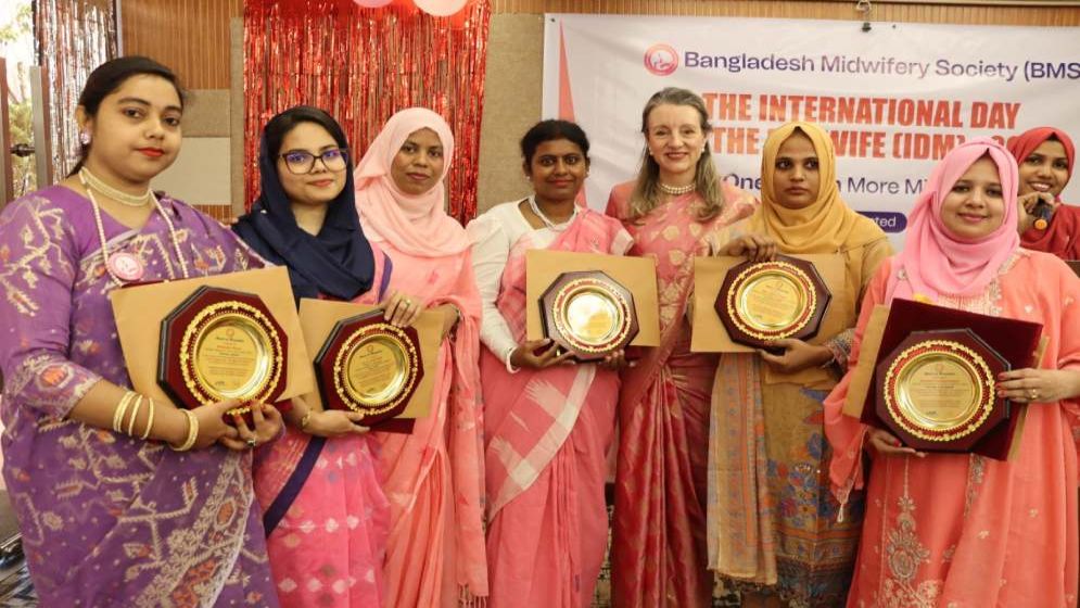 UNFPA, Midwifery Society mark International Day of the Midwife in Dhaka