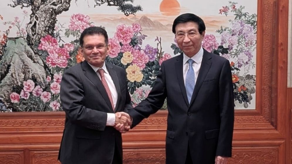 Dhaka, Beijing pledge deeper ties in trade and investment