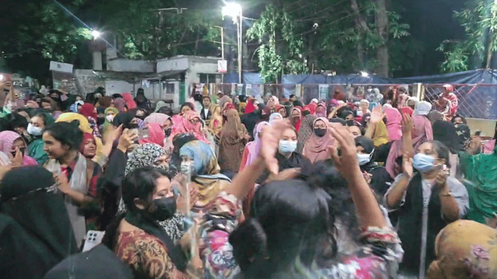 Female students protest at Titumir College demanding ban on student politics