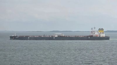 Vessel carrying 100,000 tons of crude oil anchors at Kutubdia
