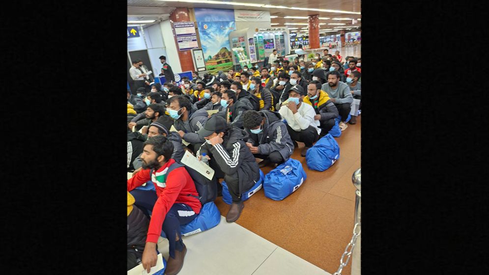 174 undocumented Bangladeshis return home from Libya