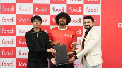 Hamza becomes Brand Ambassador of Foodi