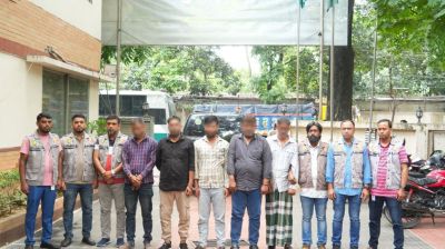 5 robbery gang members held with illegal arms, explosives in Dhaka