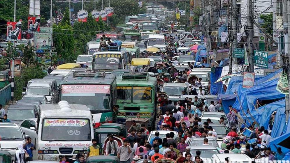 Dhaka roads plunge into chaos as traffic system nears collapse