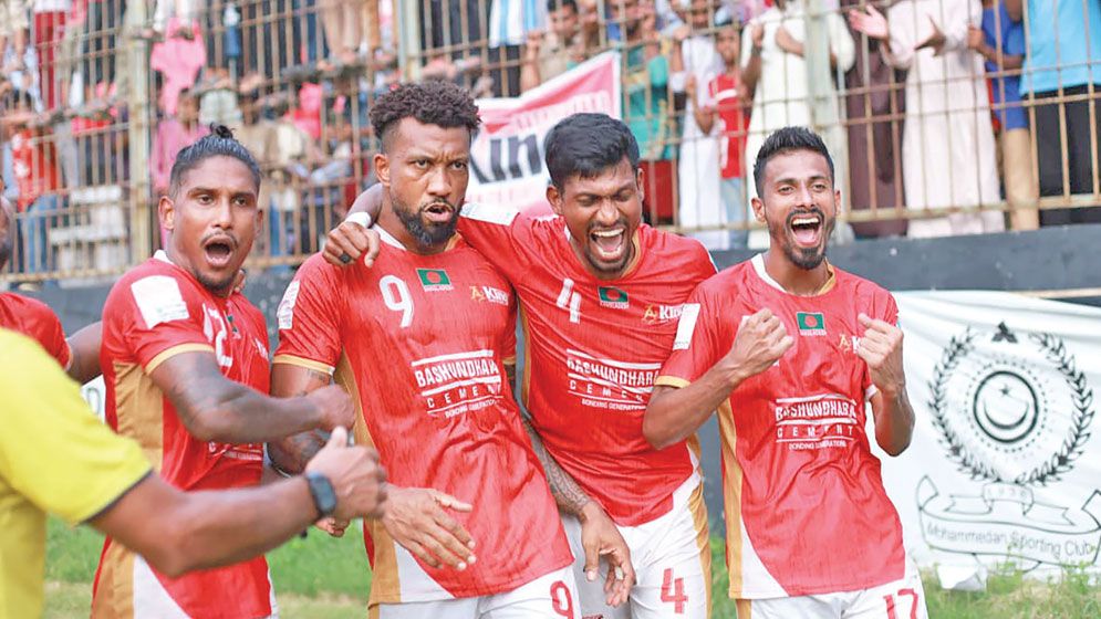 KINGS CROWNED CHAMPIONS AGAIN