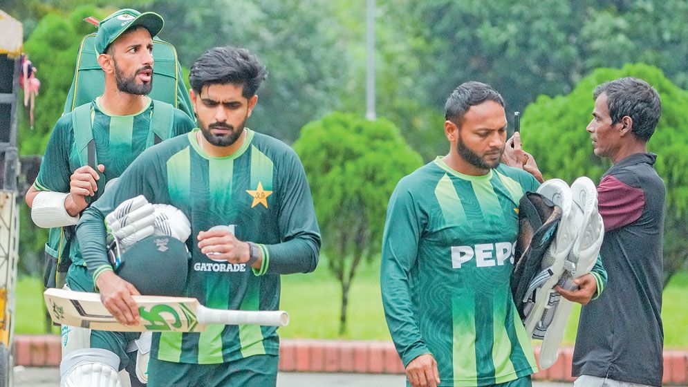 Pakistan penalised for slow over-rate in Mirpur Test