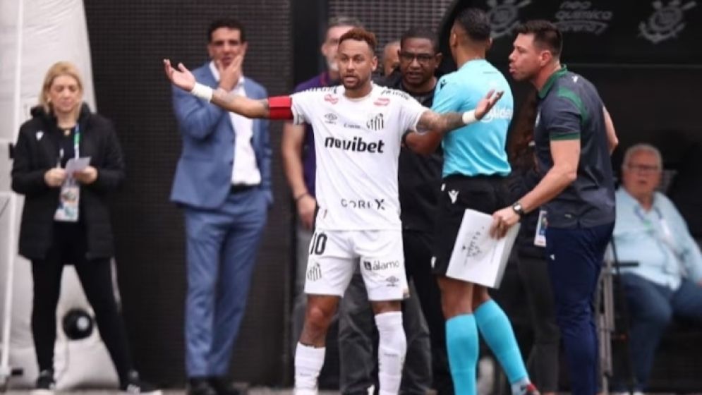 Neymar loses cool over botched substitution in final WC audition