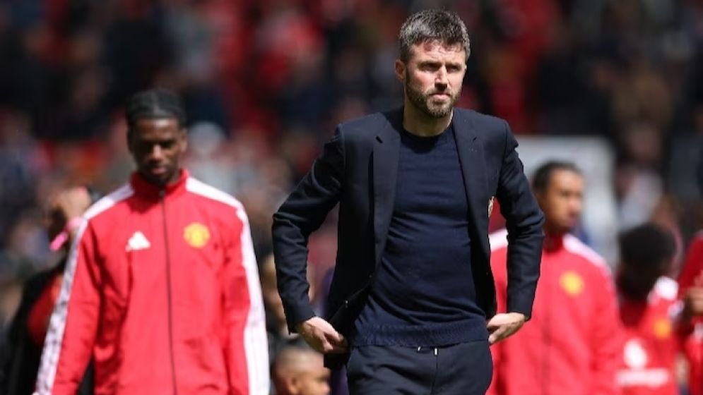 Carrick plays down future talk after Man Utd secure third-place finish