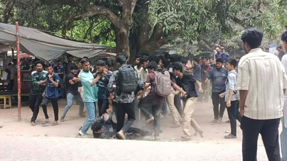 RU students clash over alleged misrepresentation of academic batch