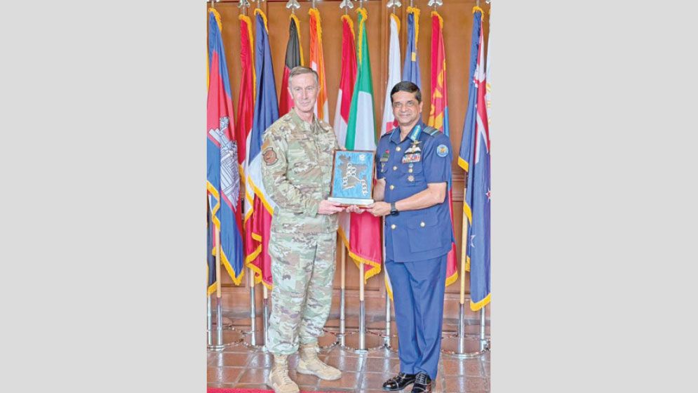 Air chief attends 
PACS 26