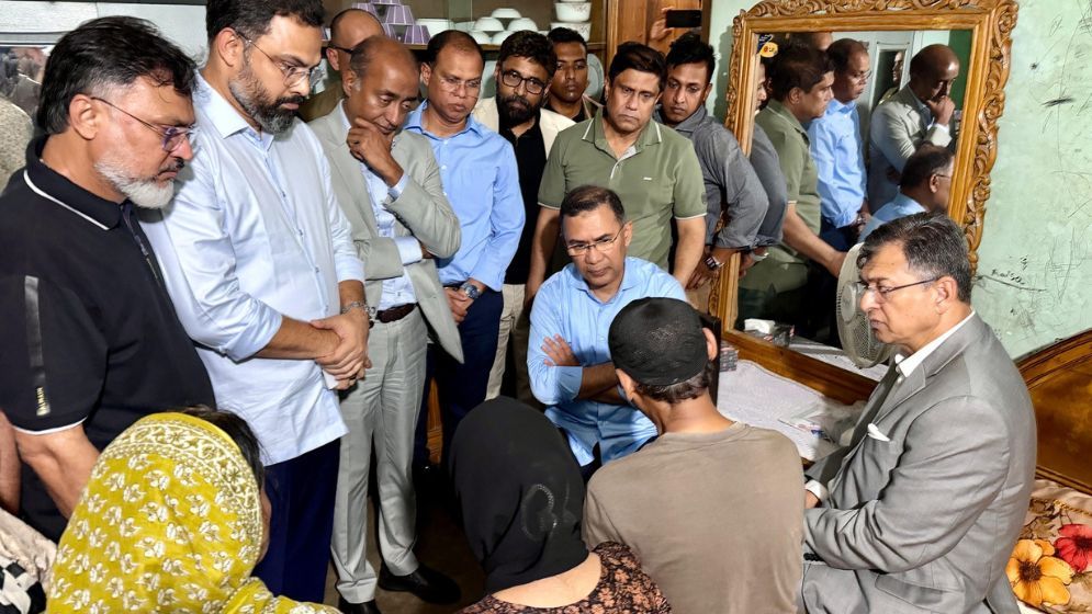 PM visits Ramisa’s family, assures them of justice