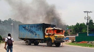 Collision between 3 vehicles kills 4 including woman, child in Jashore