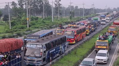 Heavy traffic, rain trigger 22km gridlock on Dhaka-Tangail Highway