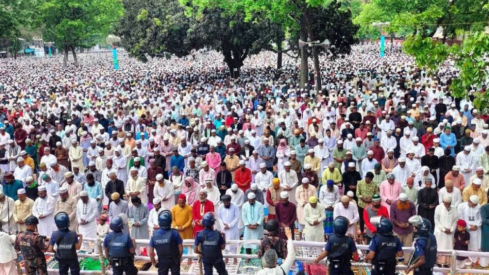 Historic Sholakia Eid congregation at 9am