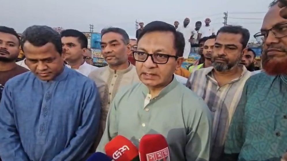 No scope for smuggling rawhides this Eid: Commerce Minister
