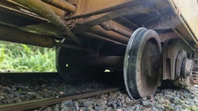 Sylhet rail link suspended as oil-laden train wagon derails