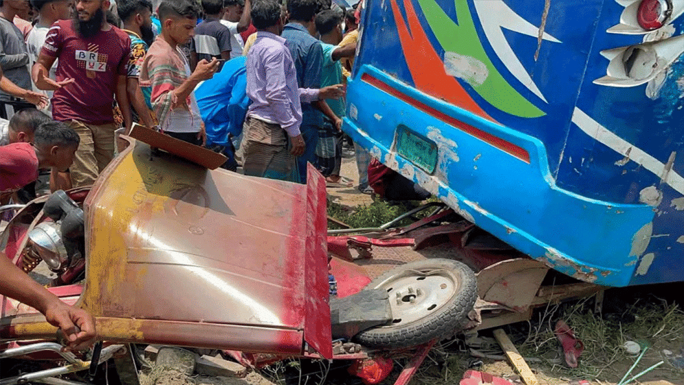 Mother, 2 daughters among 4 killed in Netrokona road crash