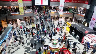 Govt directs shopping malls to close within 7pm for saving power